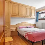 Larice Bianco App N6 Lägenhetshotell 3*