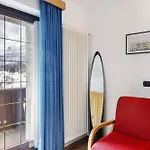 Lägenhetshotell Larice Bianco App N6 3*