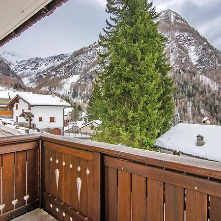 Apartmanhotel Larice Bianco App N6 3*